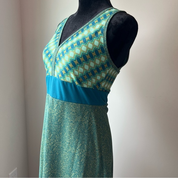 Marmot Green Mini Dress - Size Medium - Picture 4 of 16